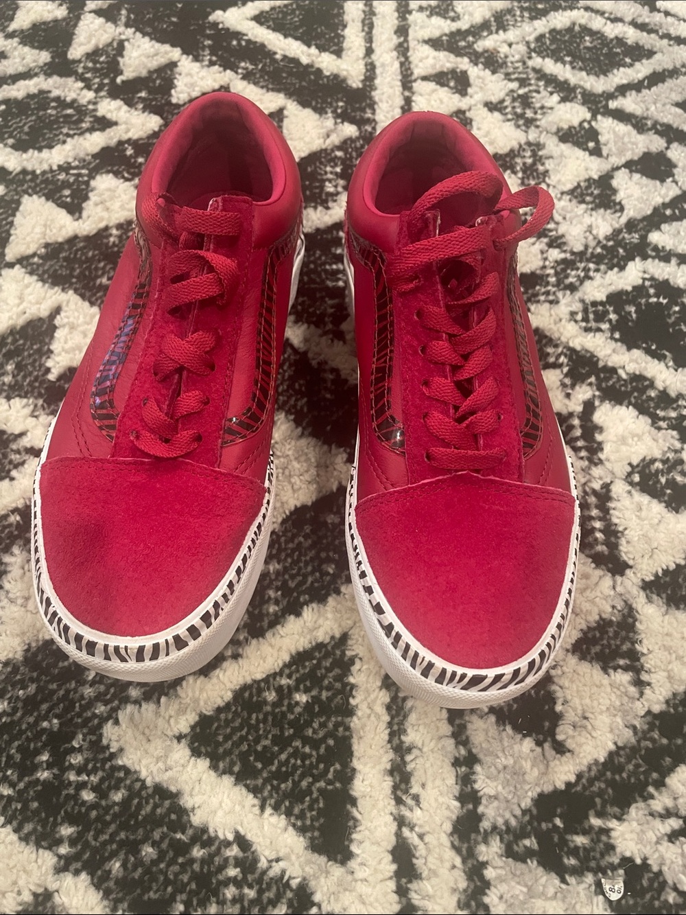 Vans Women's Red Low-Top Sneakers with Patterned Trim